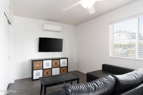 526 Butler Dr, Phoenix AZ 85051-4650 exterior