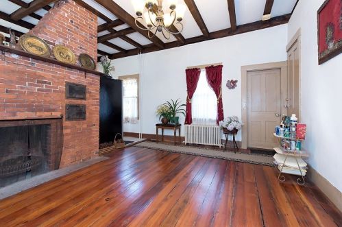 442 Washington St, Canton MA 02021-3630 exterior