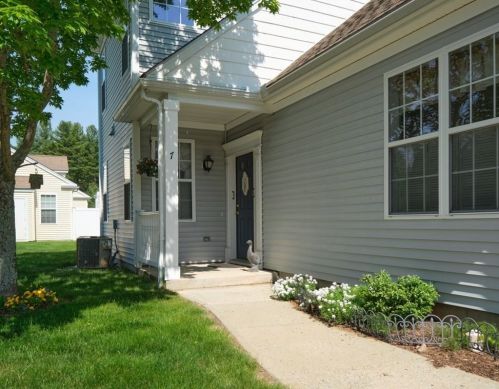 7 Tinsdale Dr, Acton, MA 01720-5862