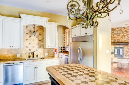 8116 3rd Ave, Phoenix AZ 85086-7203 exterior