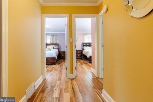 237 Elm Ave, West Deptford NJ 08051-1506 exterior