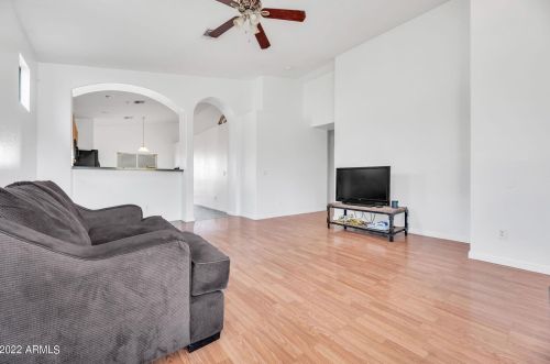 6217 26th Ave, Phoenix AZ  85041-5377 exterior