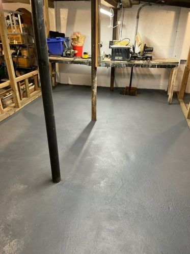 496 Nash Rd, New Bedford MA 02746-1827 exterior