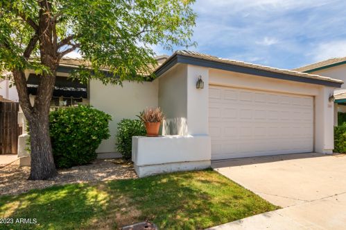 15818 6th Dr, Phoenix, AZ 85023-7432