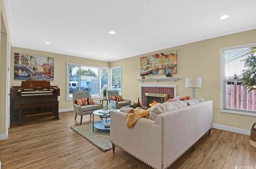 1552 Rake Ct, San Leandro CA  94578-1852 exterior