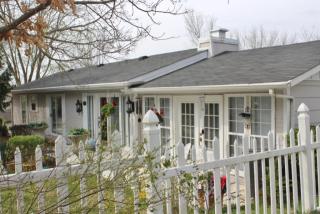 252 Meadowood Cir, La Follette TN  37766-4537 exterior