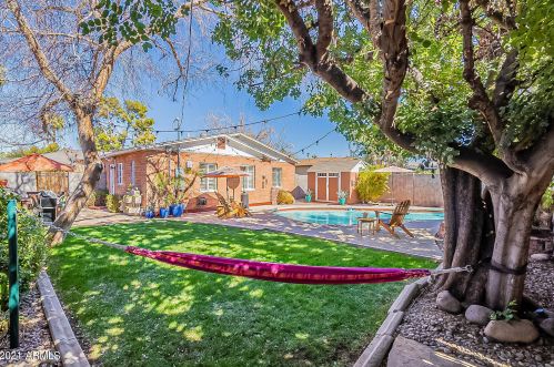 839 Edgemont Ave, Phoenix AZ 85035-1735 exterior