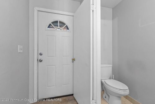 118 Joan Ct, Jackson Twp NJ 08527-2366 exterior