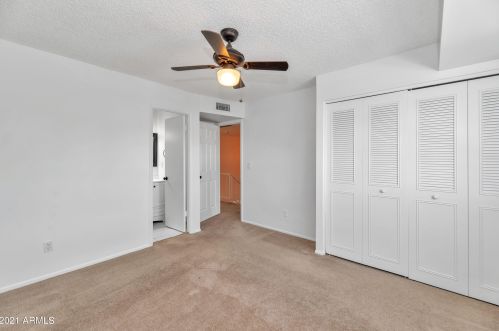 2818 Clarendon Ave, Phoenix AZ 85031-3142 exterior