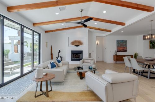 4013 49 Pl, Phoenix AZ 85018-2965 exterior