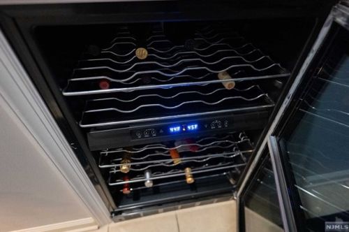 204 Olivio Dr, Belleville NJ  07109-5352 exterior