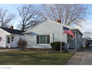 6102 Ridgewood Ave, Cleveland, OH 44129-2322