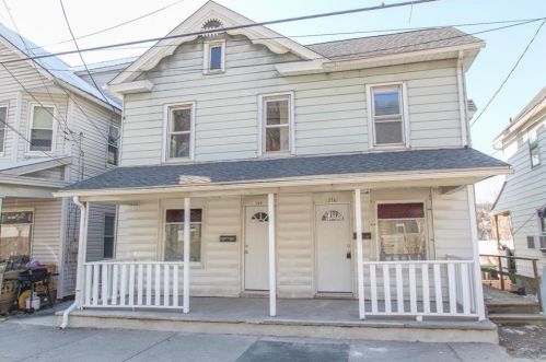 260 Main St, Bangor PA  18013-1949 exterior