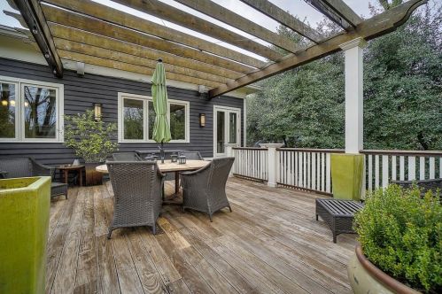 952 Euclid Ave, Atlanta GA 30307-1925 exterior