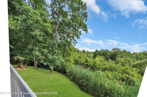 52 Lakeview Dr, Jackson Twp NJ 08527-2704 exterior