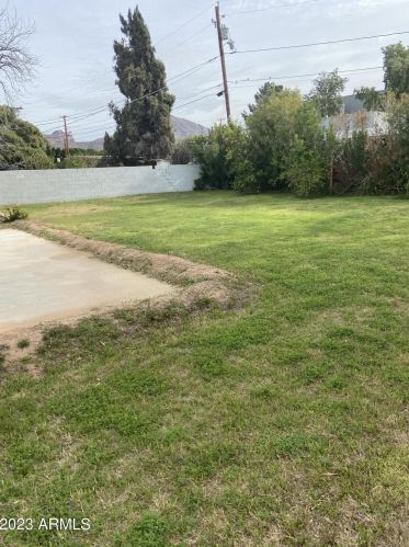 3409 43rd Pl, Phoenix AZ  85018-5909 exterior