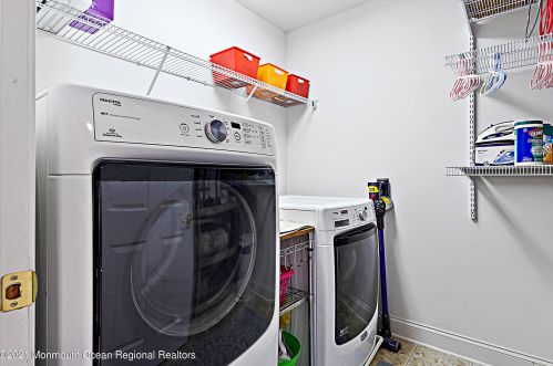 19 Brookfield Dr, Jackson Twp NJ 08527-3865 exterior