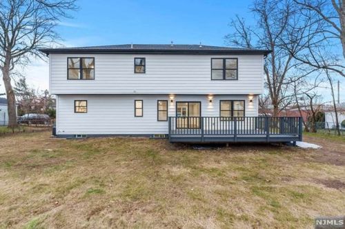 628 Knickerbocker Rd, Cresskill NJ  07626-1023 exterior