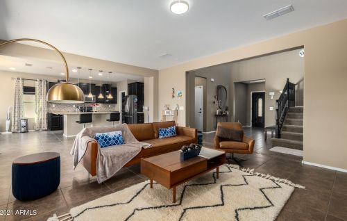 1759 Desperado Way, Phoenix AZ 85085-6327 exterior