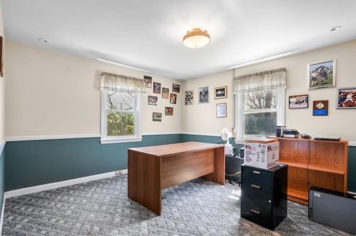 1062 Taunton Ave, Seekonk MA 02771-3111 exterior