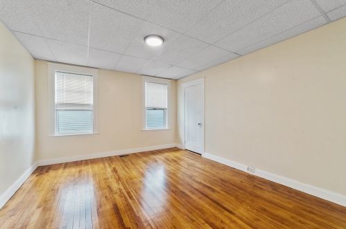 141 Cambridge St, Worcester MA 01603-2339 exterior