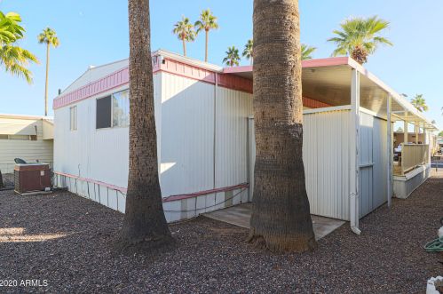 2050 Dunlap Ave, Phoenix AZ 85021-0695 exterior