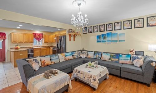 140 Grant St, Fall River MA 02721-1239 exterior