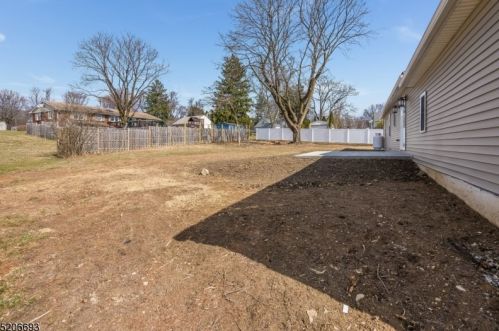 9 Clarkson St, Milford NJ  08848-1534 exterior