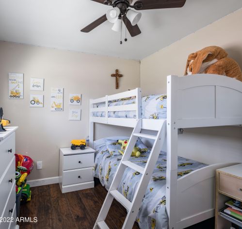 3351 76th Ave, Phoenix AZ  85033-4916 exterior