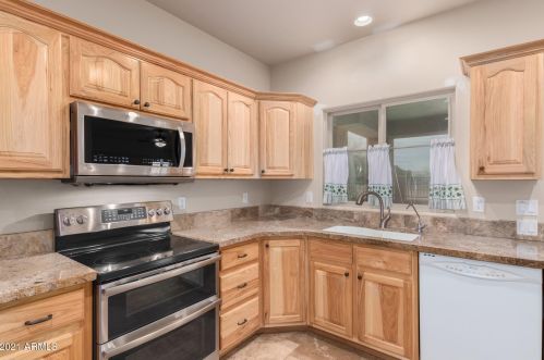 37405 16 St, Phoenix AZ 85086-6479 exterior