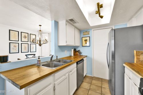 1110 Belmont Ave, Phoenix AZ 85051-6765 exterior