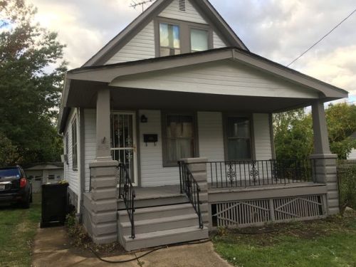 3578 76th St, Cleveland, OH 44105-1510
