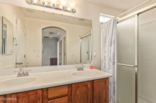 1922 78 Ave, Phoenix AZ 85035-5144 exterior