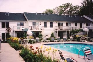 4075 Alkire Glen Way, Columbus OH  43228-8422 exterior