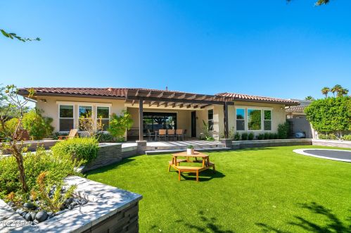 5311 2nd St, Phoenix AZ 85085-7756 exterior