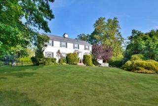 71 Baraud Rd, Scarsdale, NY 10583-6640