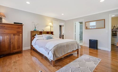 2 Trevor Ln, Worcester MA  01605-1081 exterior