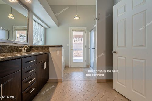 4520 Bighorn Ave, Phoenix AZ  85044-4957 exterior