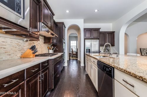 2923 Constance Way, Phoenix AZ 85042-7224 exterior