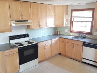 132 Walnut St, Watertown MA  02472-4028 exterior