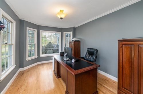 27 Stop Riv Rd, Norfolk MA 02056-1171 exterior