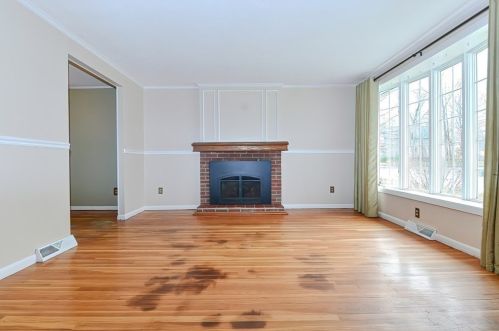 19 Middlesex Ave, Worcester MA 01604-1931 exterior