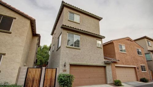 2004 78th Ave, Phoenix AZ  85035-5130 exterior