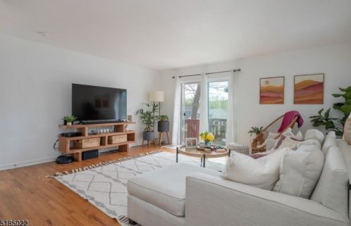 2 Jason Ln, Dover NJ  07869-4109 exterior