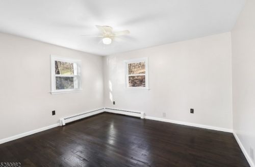 20 Loomis Ave, Wantage NJ  07461-2214 exterior