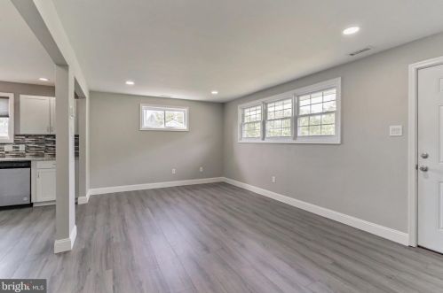 1493 Delsea Dr, West Deptford NJ 08093-1159 exterior