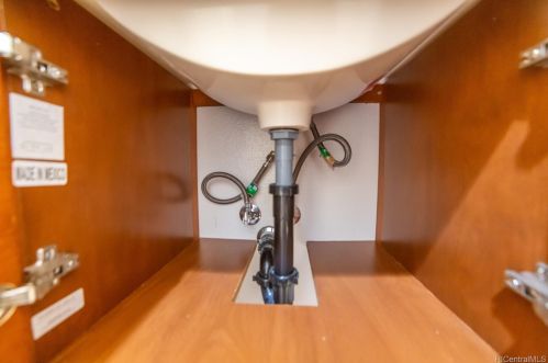 910 Piikoi St, Honolulu HI exterior