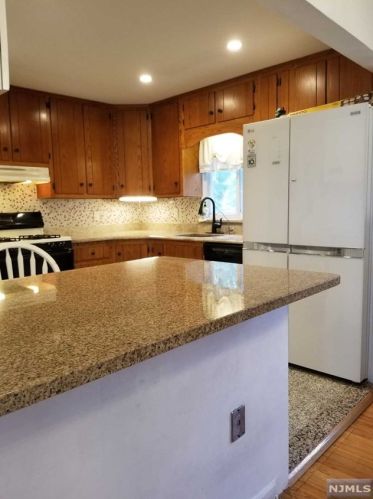 357 11th St, Cresskill NJ  07626-1311 exterior