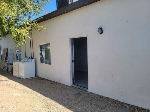 2612 Beverly Ln, Phoenix AZ  85032-2914 exterior