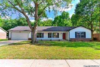 14910 Clovercrest Dr, Huntsville AL  35803-3913 exterior